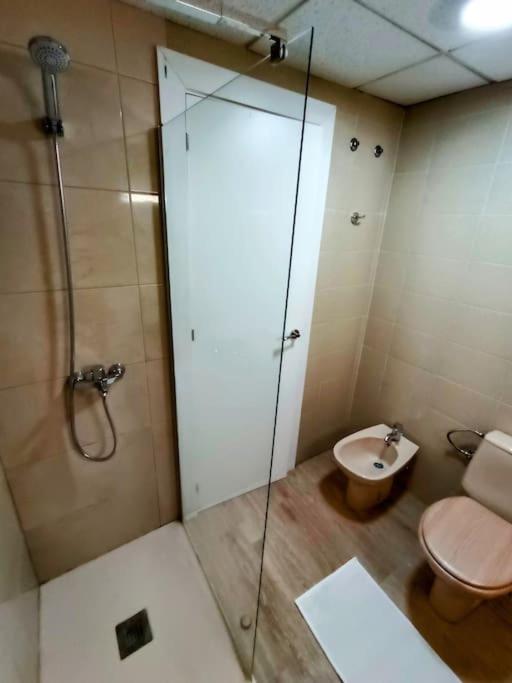 Dulos House Pool And Free Wifi Cho Luaran gambar